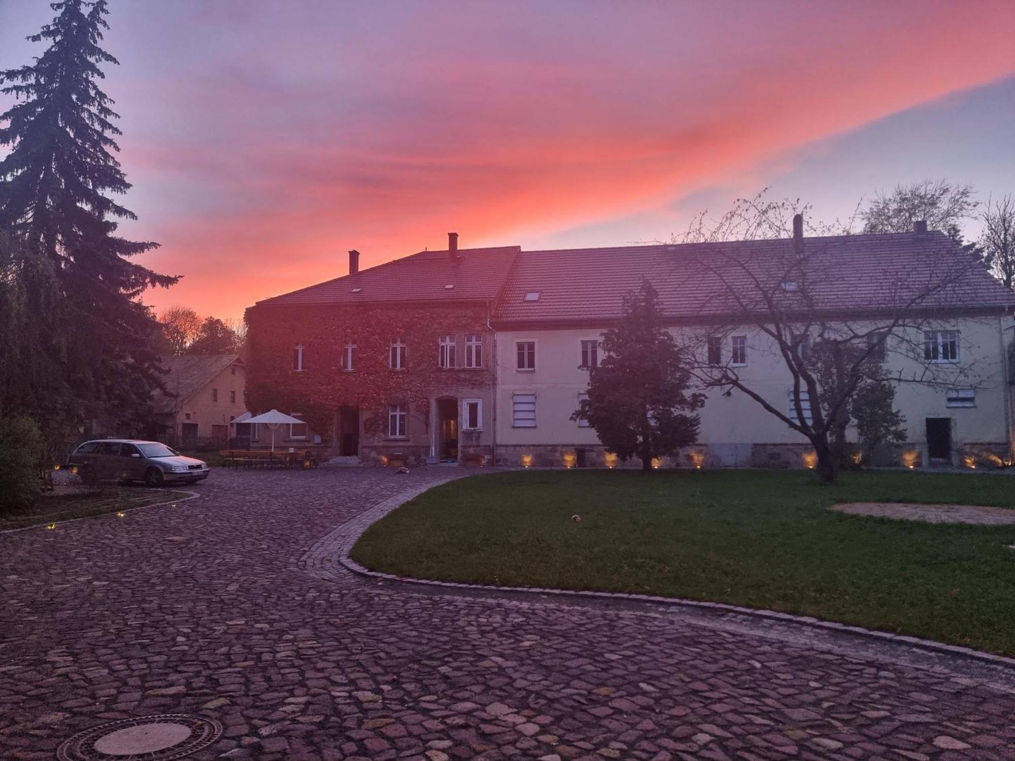 Loft Apartment Mit Grosser Badewanne A Mugeln Kültér fotó